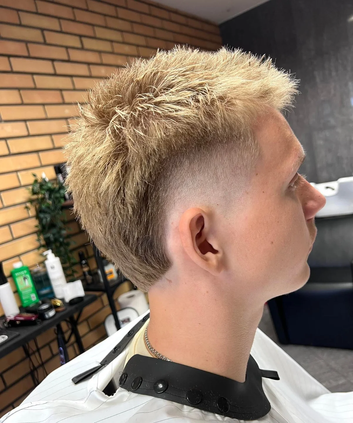 Klients pēc griezuma — fresh cut